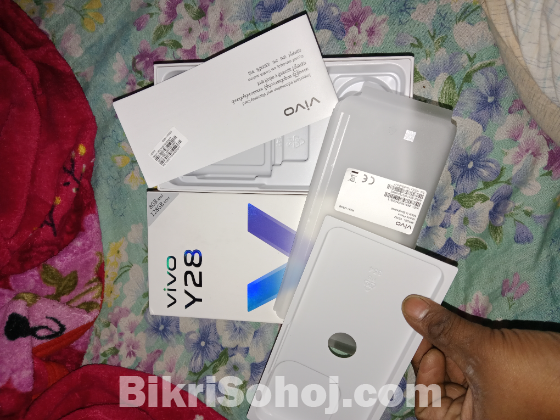 vivo y28.. 8/128
